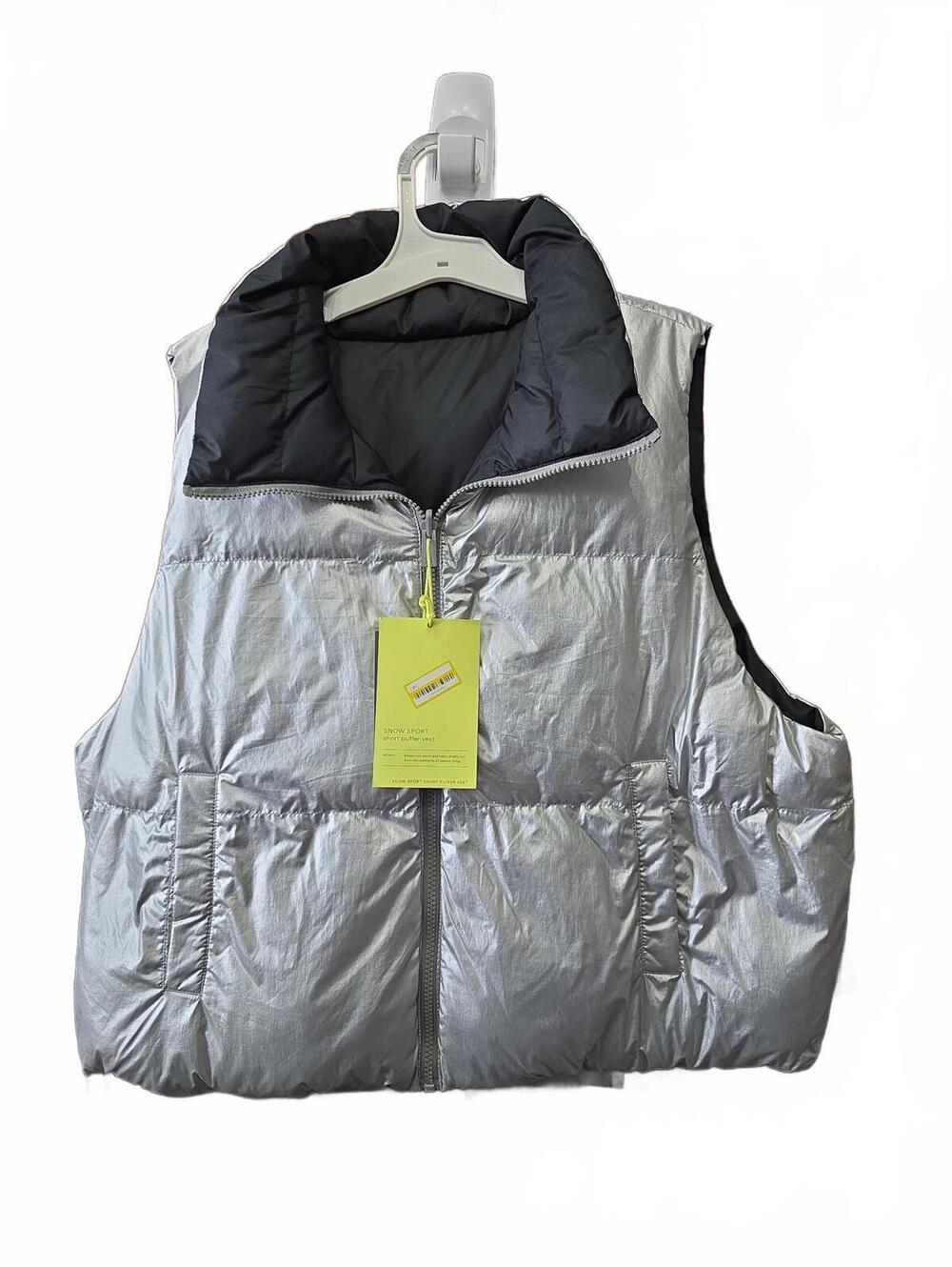 New XXl puffer snow vest item 282